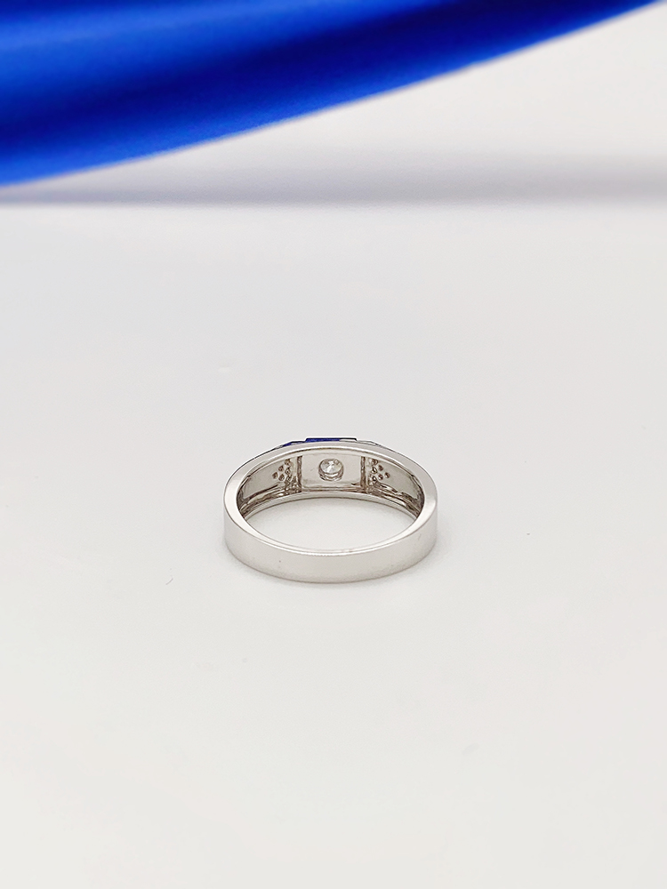 Man's Ring 18K Ring Main Stone 0.204ct Auxiliary Stone 12p0.042ct Total Weight 3.73G Net Weight 3.68G display picture 7