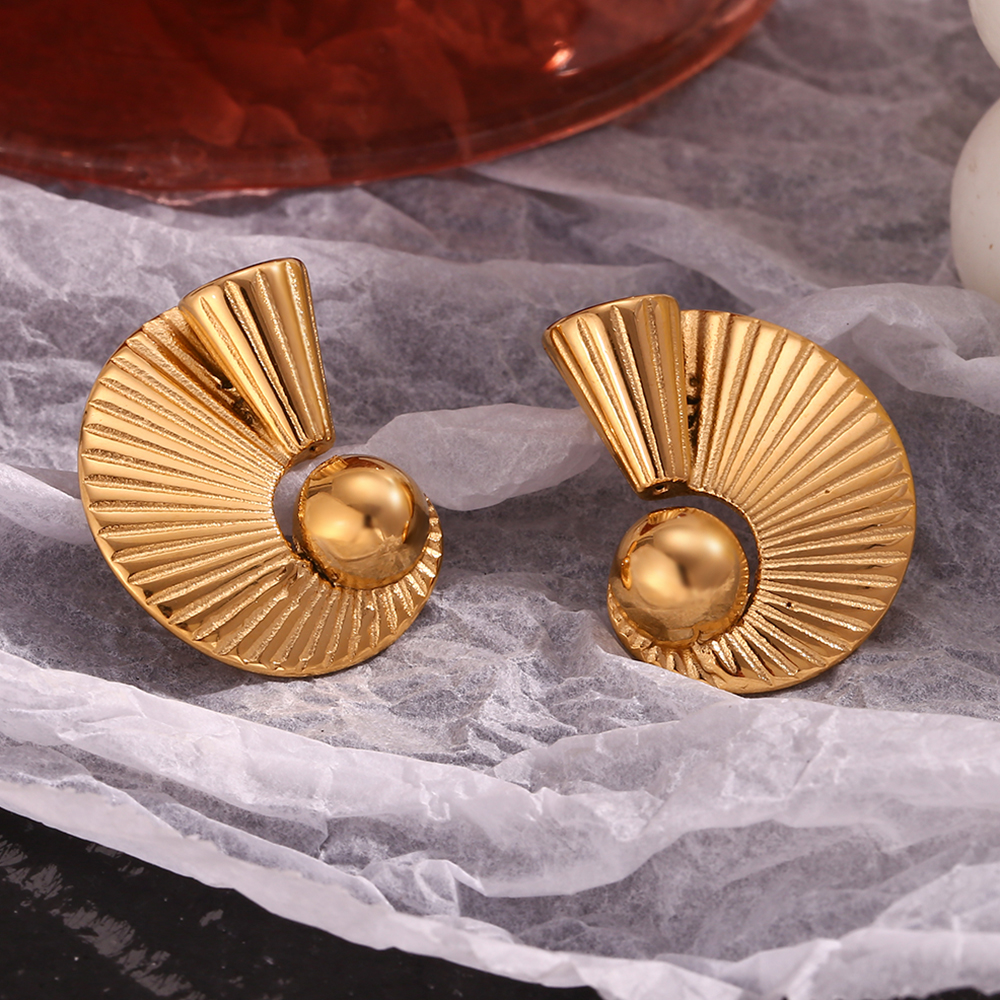 1 Pair Vintage Style Modern Style Classic Style Spiral Plating 316L Stainless Steel  18K Gold Plated Ear Studs display picture 13