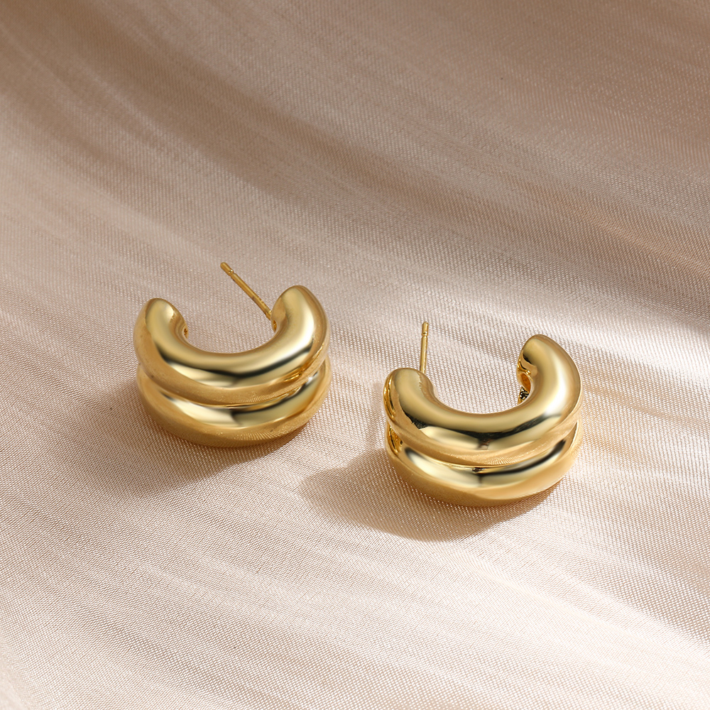1 Pair Simple Style Commute C Shape Semicircle Plating Copper Brass White Gold Plated Gold Plated Earrings display picture 3