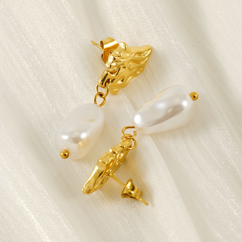 1 Pair Elegant Simple Style Solid Color Plating Inlay 304 Stainless Steel Titanium Steel Artificial Pearls 18K Gold Plated Drop Earrings display picture 7