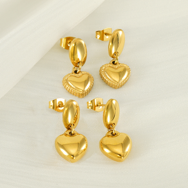 1 Pair Basic Modern Style Classic Style Heart Shape Plating 304 Stainless Steel 18K Gold Plated Drop Earrings display picture 1