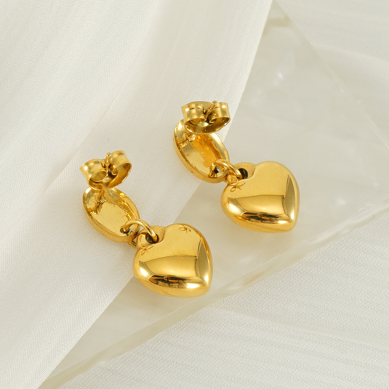 1 Pair Basic Modern Style Classic Style Heart Shape Plating 304 Stainless Steel 18K Gold Plated Drop Earrings display picture 2