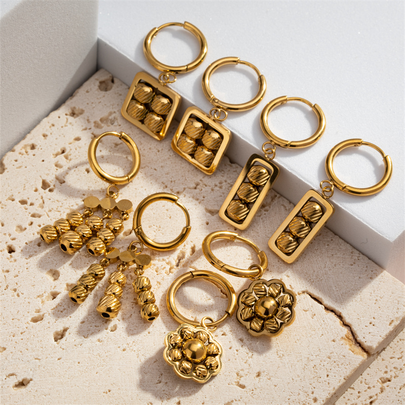 1 Pair Casual Sweet Commute Geometric Plating 304 Stainless Steel 18K Gold Plated Drop Earrings display picture 1