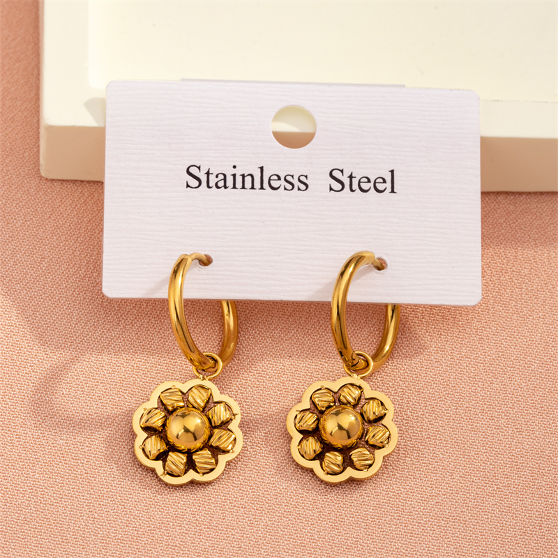 1 Pair Casual Sweet Commute Geometric Plating 304 Stainless Steel 18K Gold Plated Drop Earrings display picture 12