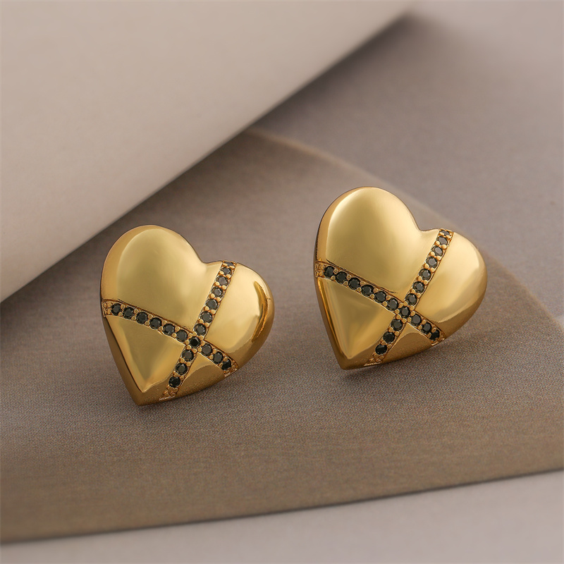 1 Paar Elegant Strassenmode Herzform Überzug Kupfer Vergoldet Reif Ohrringe display picture 5