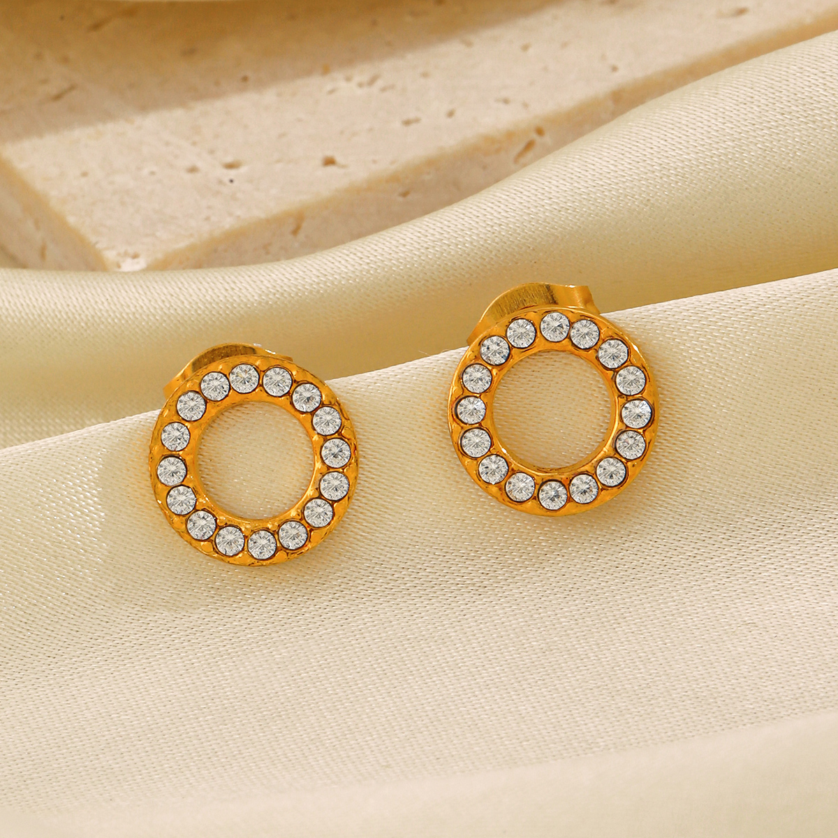 1 Pair IG Style Modern Style Round Plating Inlay 304 Stainless Steel Zircon 18K Gold Plated Ear Studs display picture 2