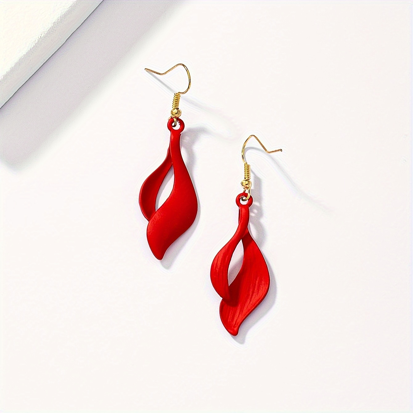 1 Pair Basic Modern Style Classic Style Flame Plating Alloy Drop Earrings display picture 5