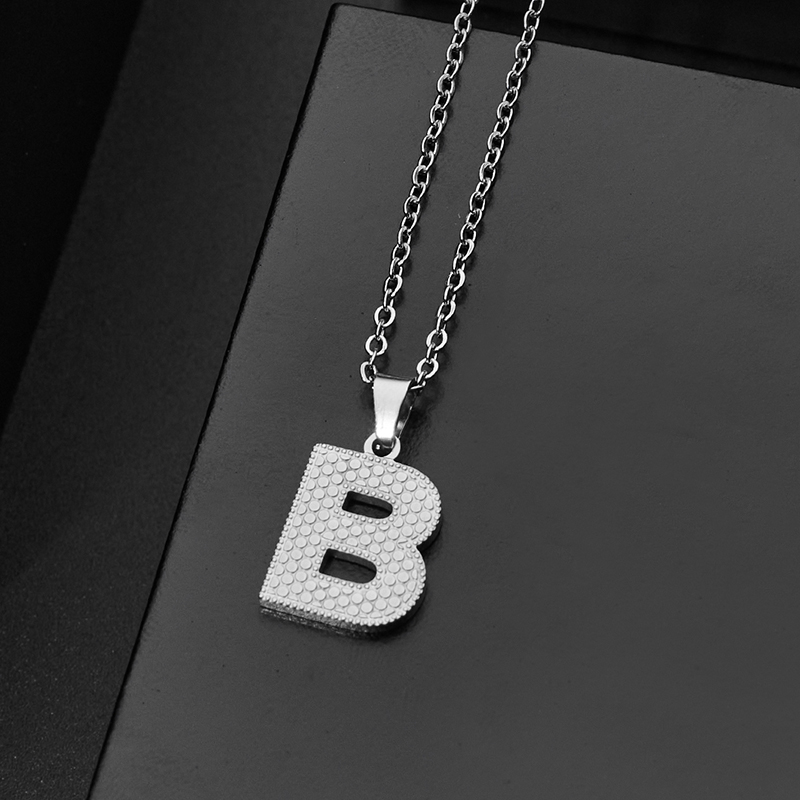 304 Stainless Steel Elegant Chain Letter Pendant Necklace display picture 3