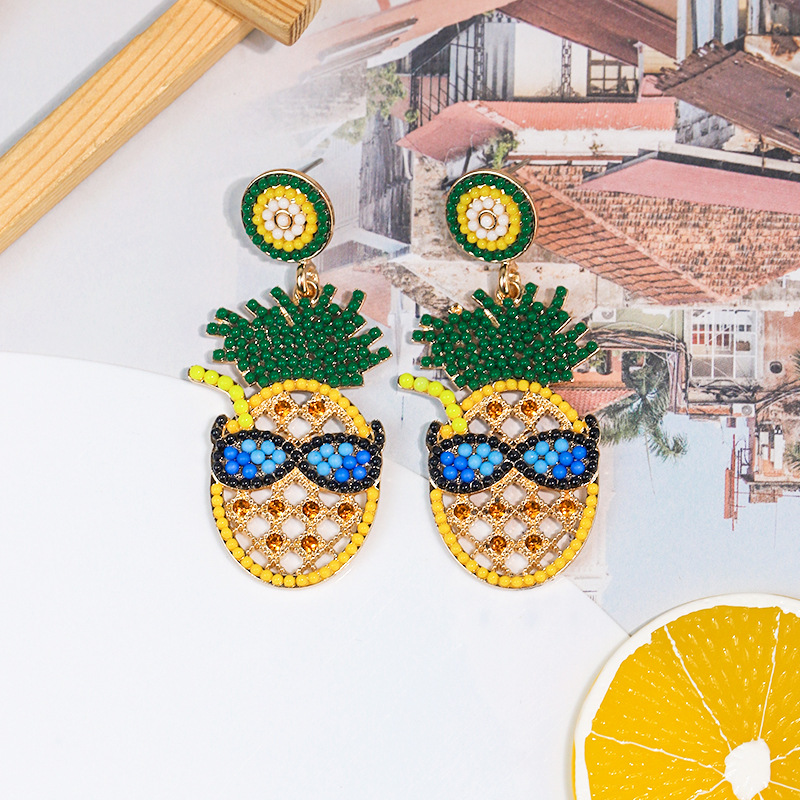 1 Pair Cartoon Style Cute Pineapple Inlay Alloy Rhinestones Seed Bead Drop Earrings display picture 3