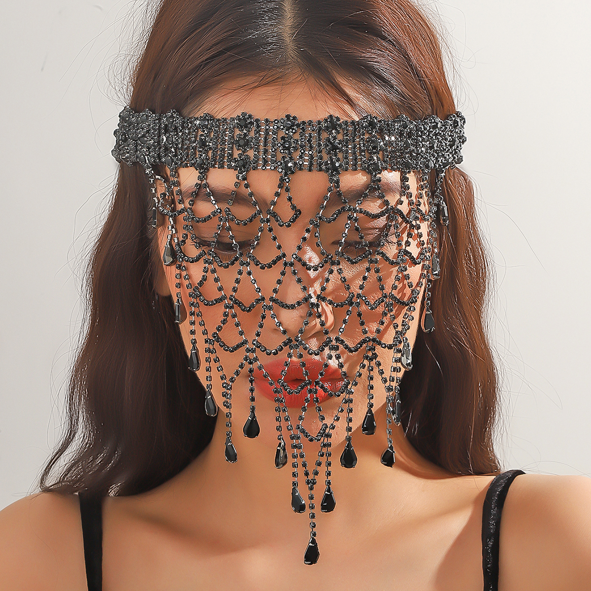 Queen Sexy Solid Color Alloy Rhinestone Braid Hollow Out Rhinestones Women's Mask 1 Piece display picture 9