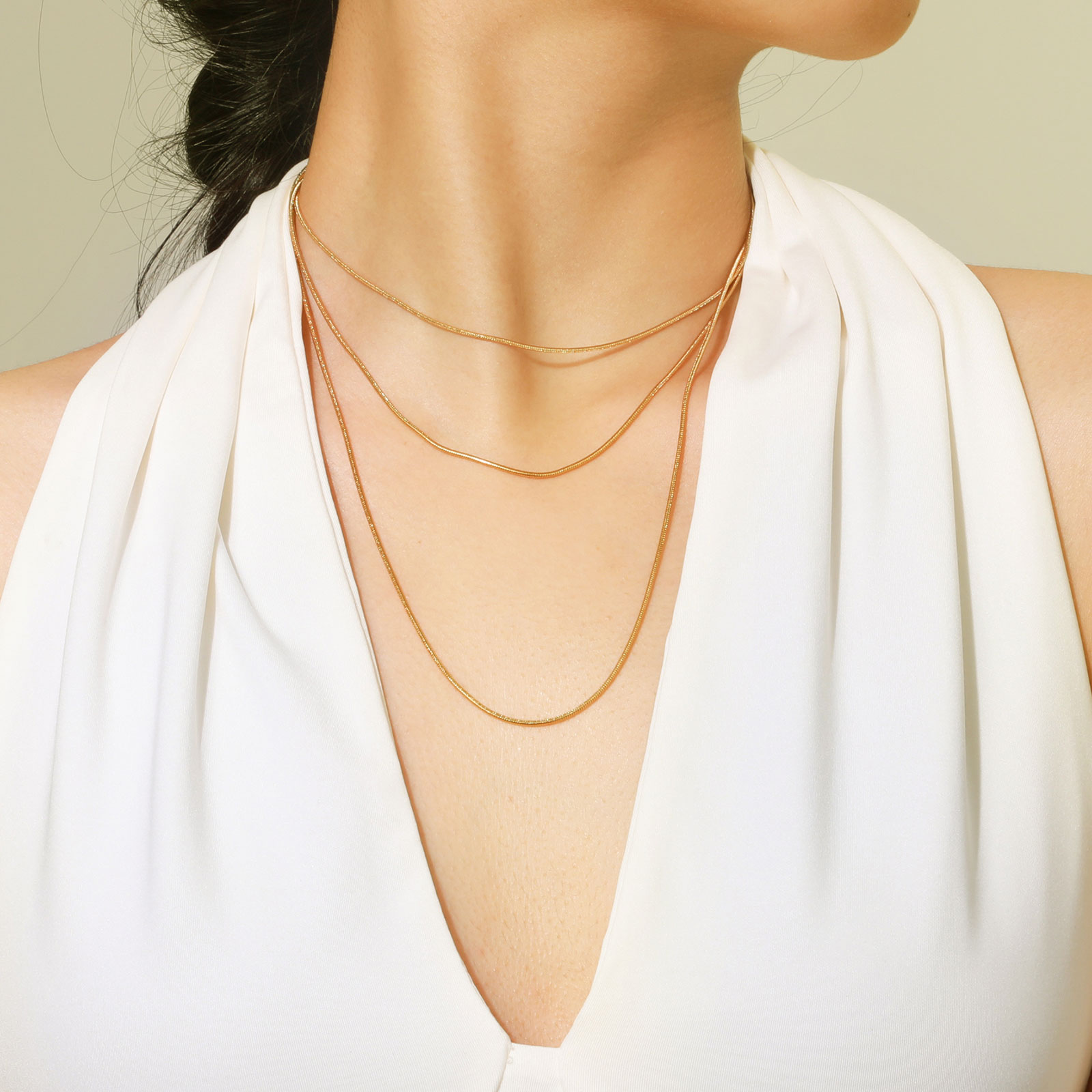 201 Stainless Steel Gold Plated Simple Style Solid Color Three Layer Necklace display picture 2