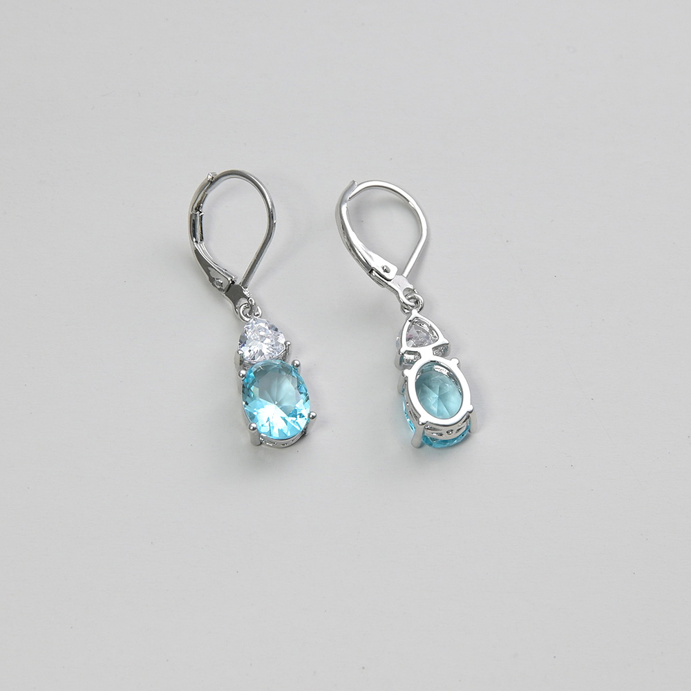 1 Paire Décontractée Vacances Couleur Unie Placage Incruster Le Cuivre Alliage De Cuivre Cristal Zircon Boucles D'oreilles display picture 5