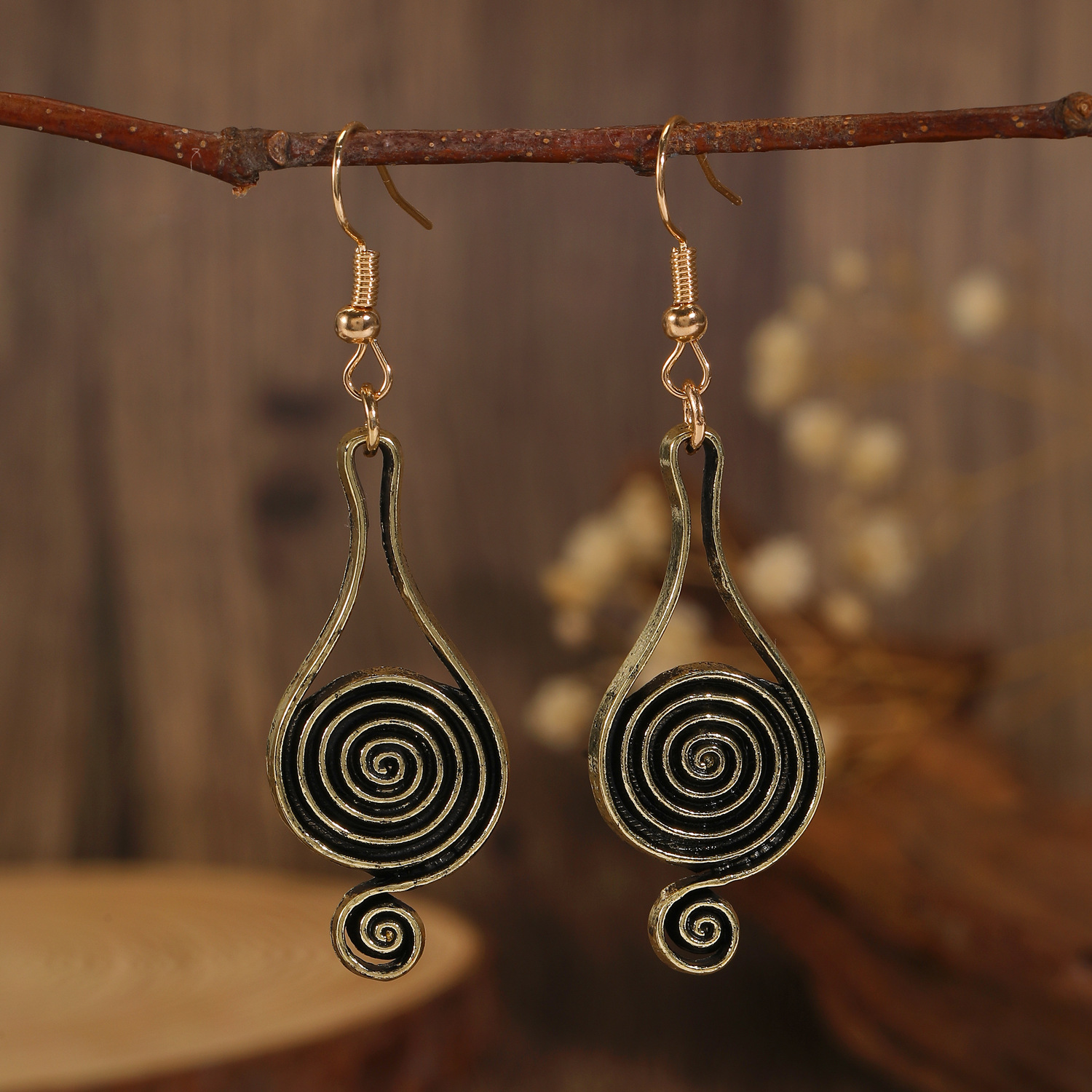 1 Pair Vintage Style Spiral Alloy Drop Earrings display picture 2