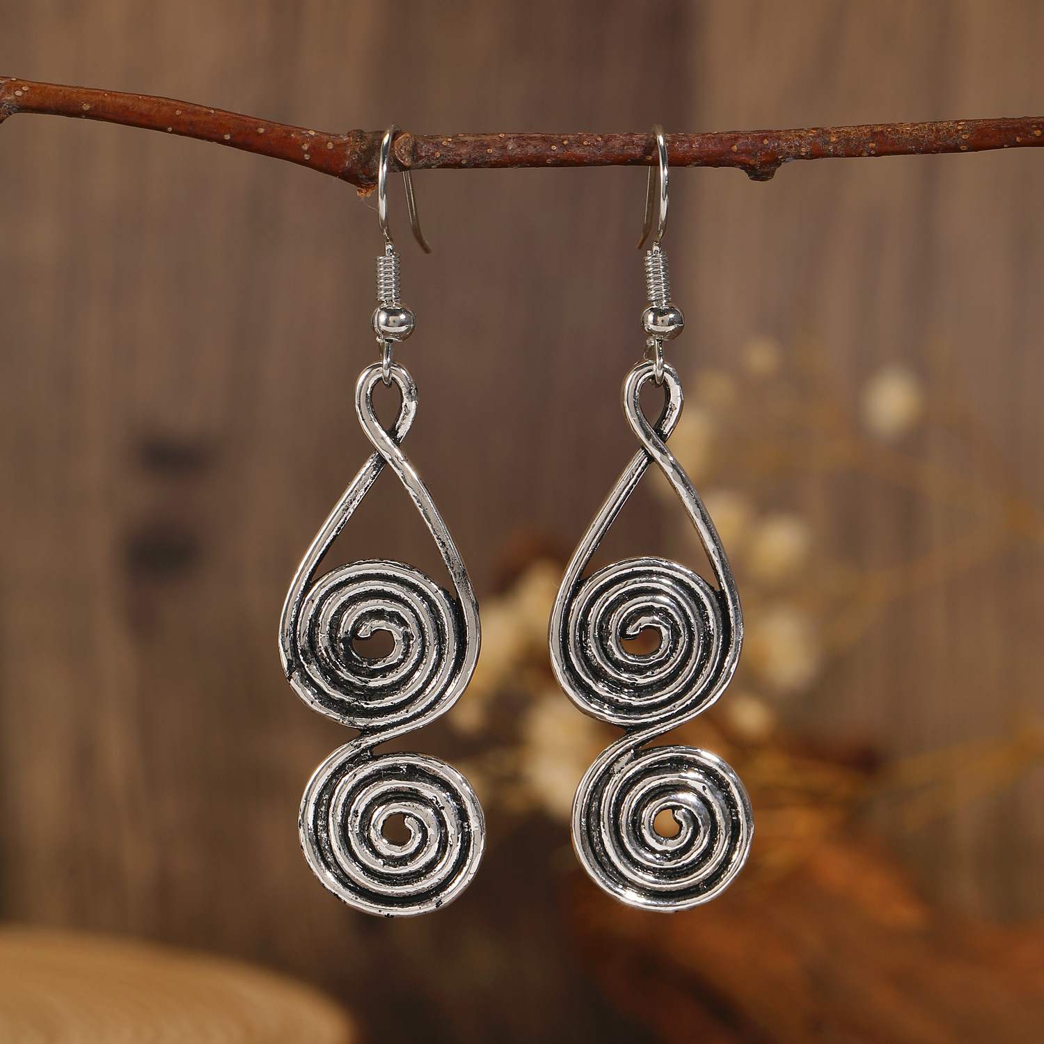 1 Pair Vintage Style Spiral Alloy Drop Earrings display picture 3