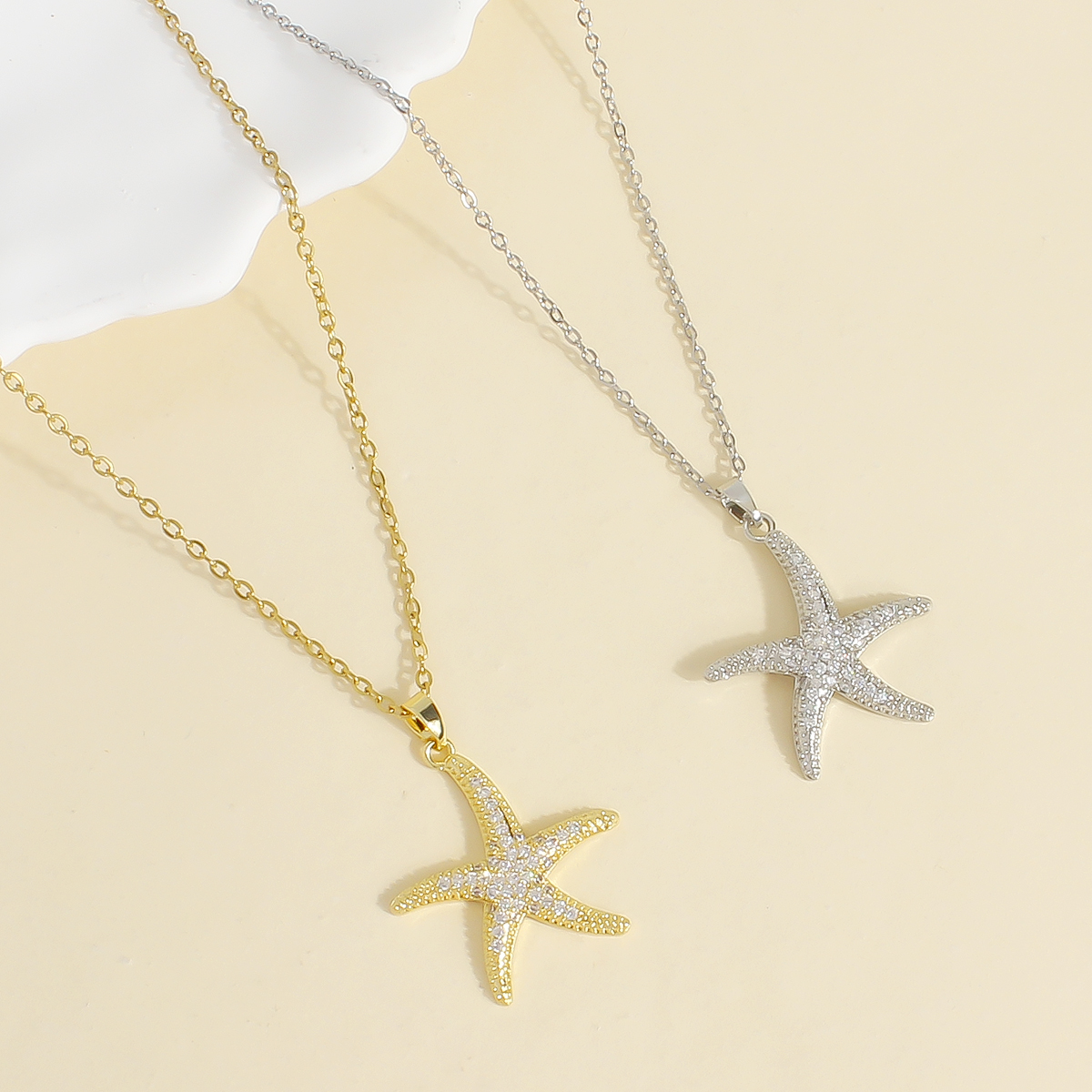 304 Stainless Steel 18K Gold Plated Romantic Shiny Plating Inlay Starfish Zircon Pendant Necklace display picture 1