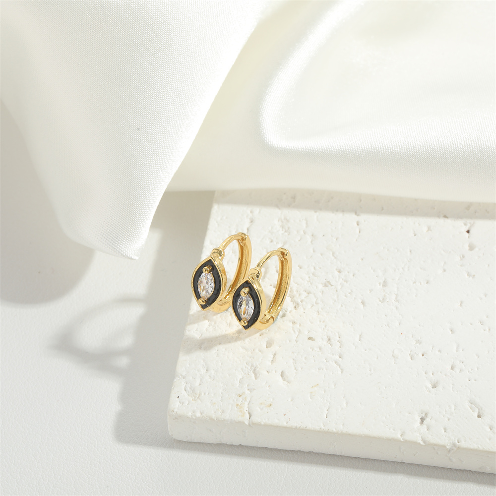 1 Pair Simple Style Commute Oval Enamel Inlay Copper Zircon Gold Plated Hoop Earrings display picture 3