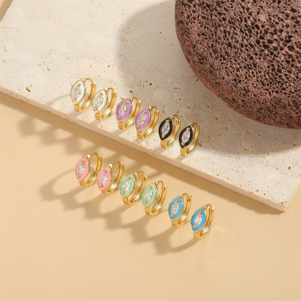 1 Pair Simple Style Commute Oval Enamel Inlay Copper Zircon Gold Plated Hoop Earrings display picture 5