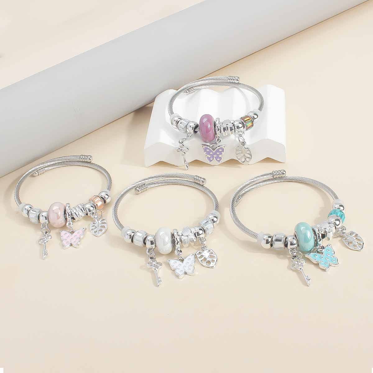 IG Style Elegant Korean Style Star Moon Butterfly 304 Stainless Steel Zircon Bangle In Bulk display picture 1