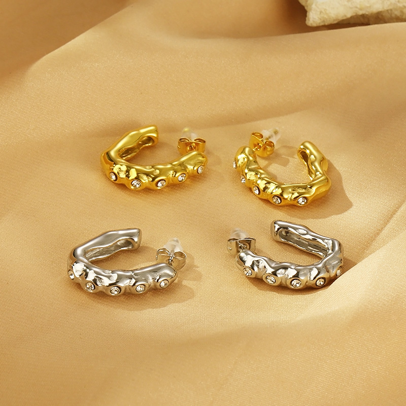 1 Pair Vintage Style Simple Style C Shape Hollow Out Inlay 304 Stainless Steel Zircon 18K Gold Plated Ear Studs display picture 7