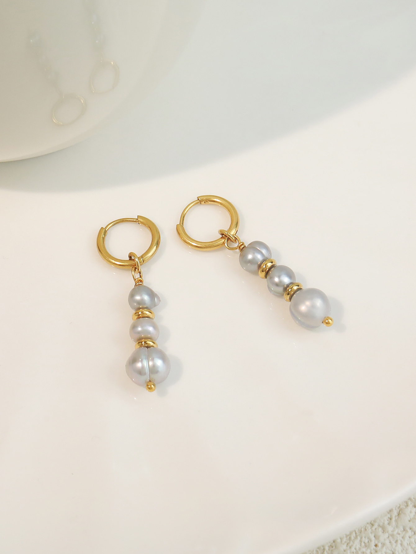 1 Pair Elegant Classic Style Geometric Beaded Freshwater Pearl Copper Drop Earrings display picture 4