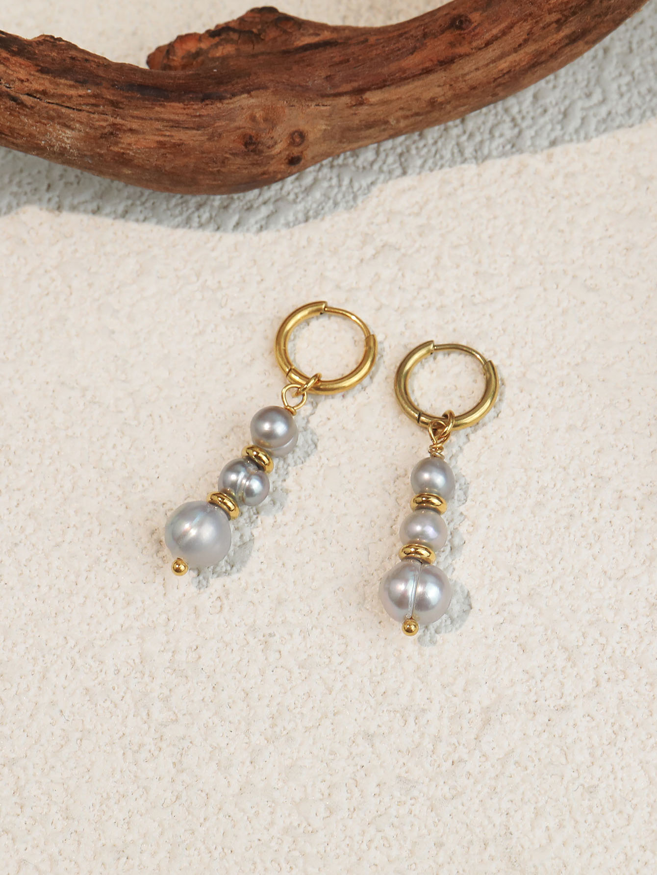 1 Pair Elegant Classic Style Geometric Beaded Freshwater Pearl Copper Drop Earrings display picture 3