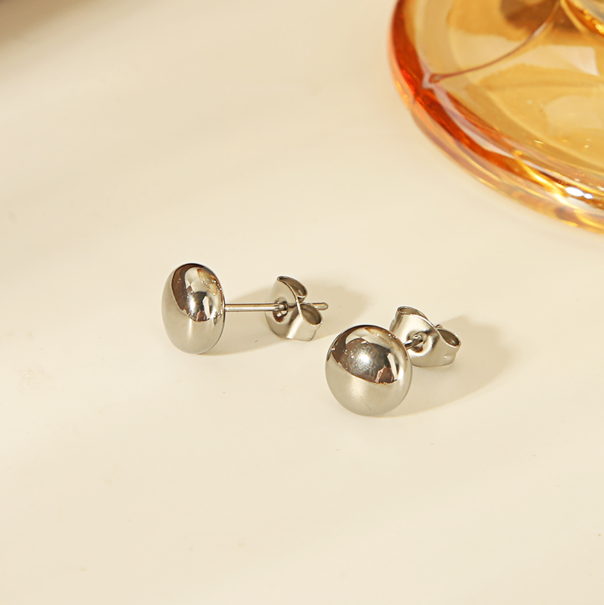 1 Pair IG Style Vintage Style Round Plating 304 Stainless Steel 18K Gold Plated Ear Studs display picture 1