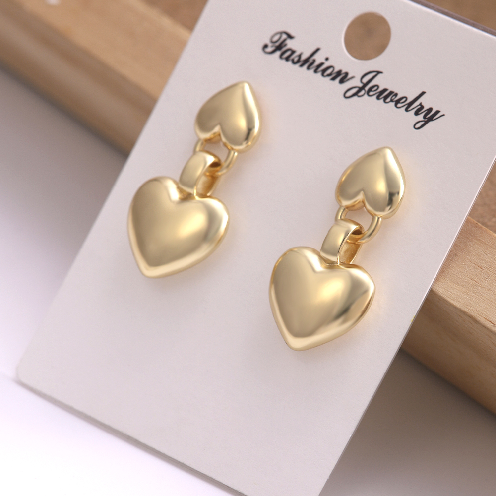 1 Pair Elegant Heart Shape Plating Copper 18K Gold Plated Drop Earrings display picture 1
