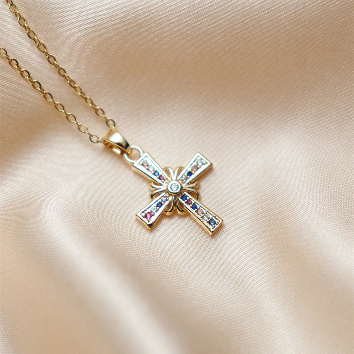 Copper 18K Gold Plated Simple Style Classic Style Inlay Cross Zircon Pendant Necklace display picture 7