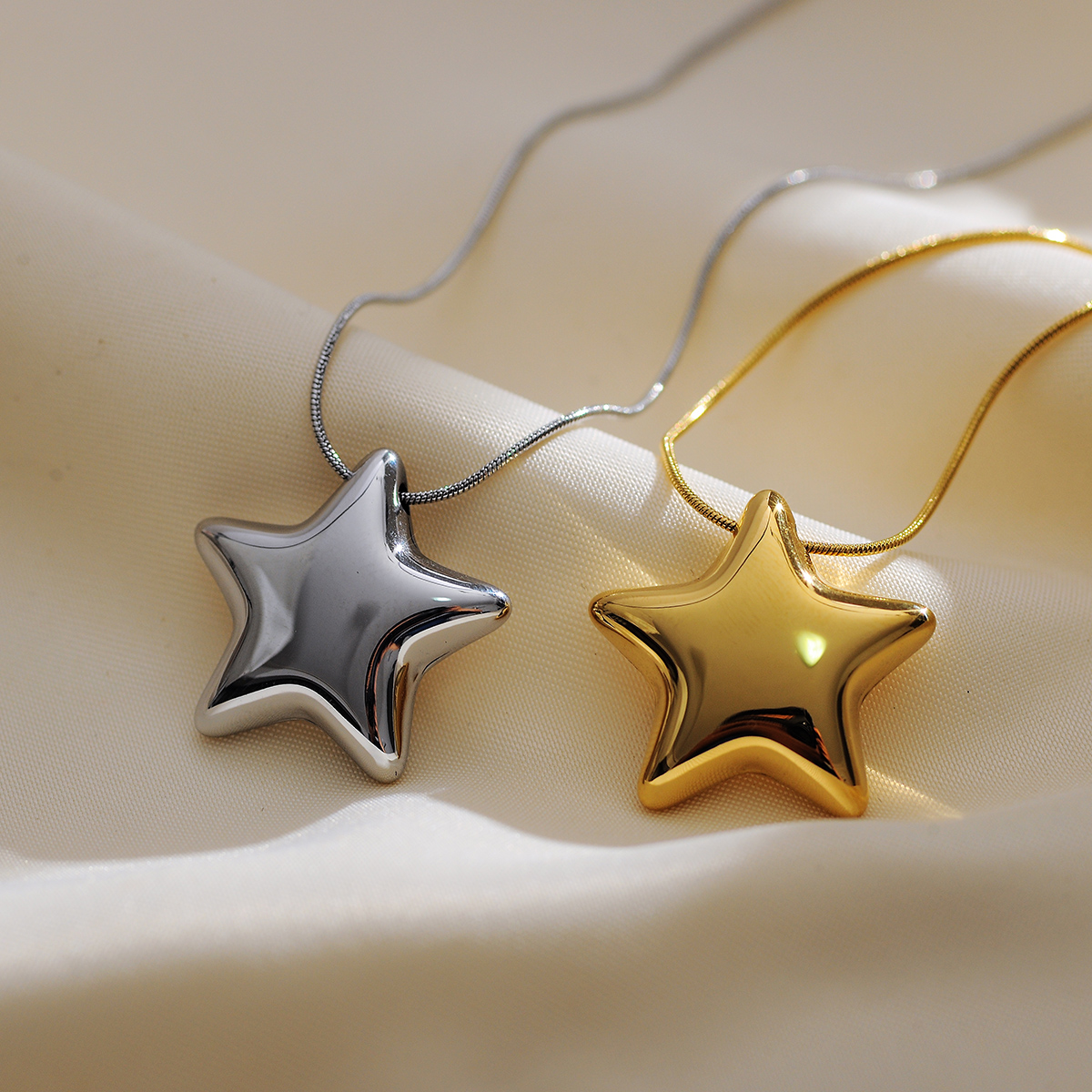 304 Stainless Steel 18K Gold Plated IG Style Simple Style Star Earrings Necklace display picture 7
