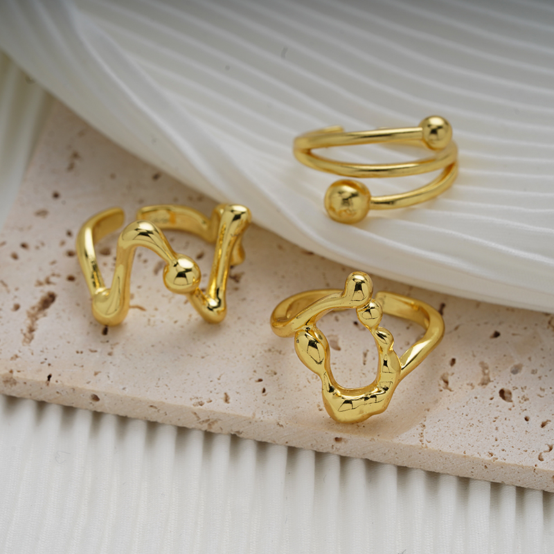 Kupfer Vergoldet Lässig Elegant Klassischer Stil Überzug Inlay Carving Irregulär Zirkon Ringe display picture 2