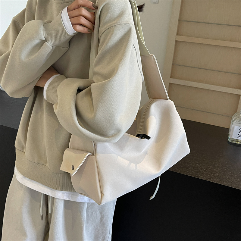 Women's Medium Cloth Solid Color Basic Zipper Crossbody Bag display picture 2