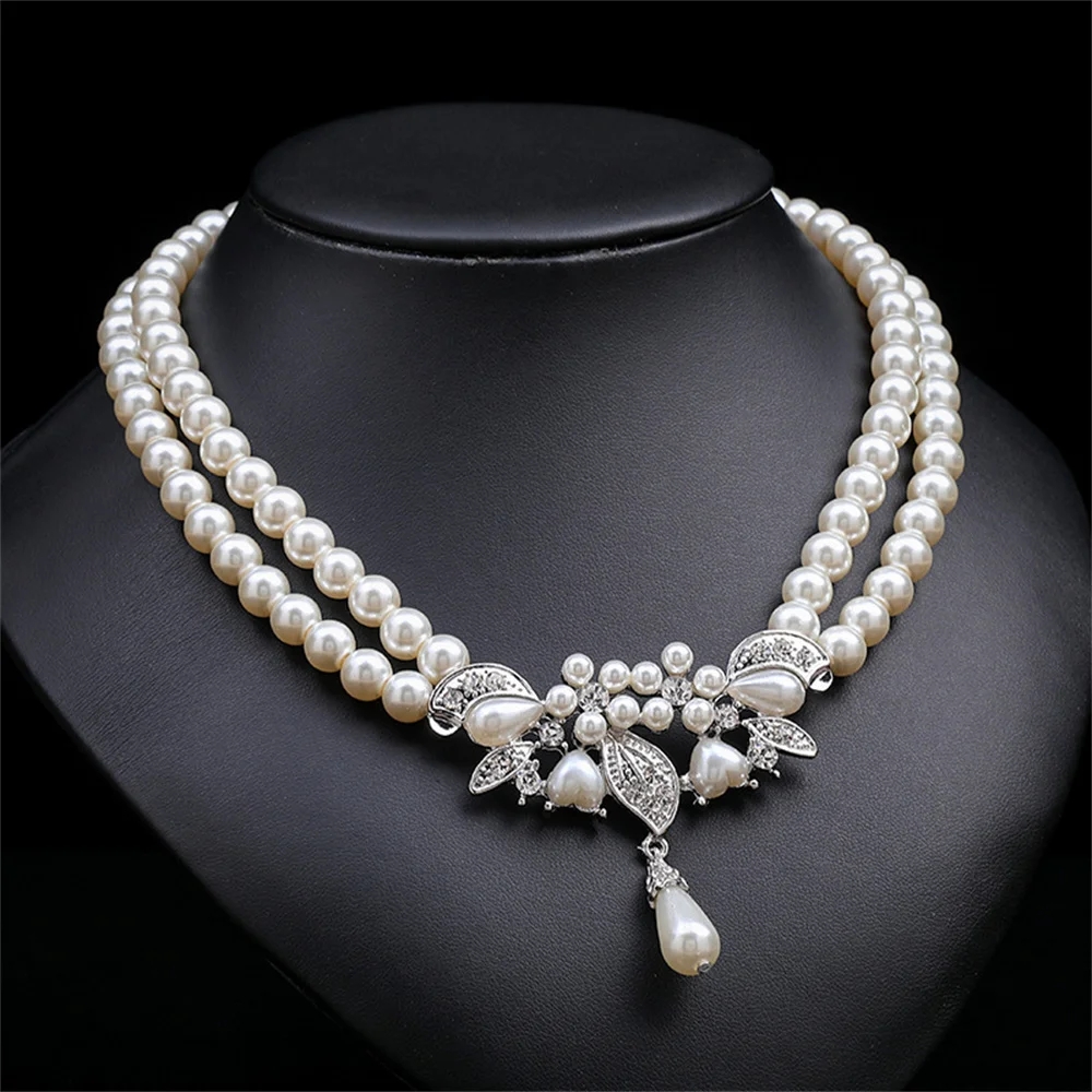 Elegant Queen Round Imitation Pearl Alloy Beaded Alloy Pearl Gold Plated Women's Earrings Necklace Jewelry Set display picture 4