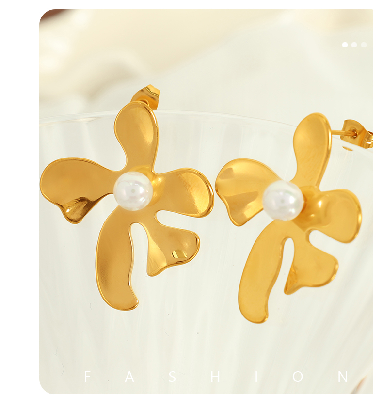 1 Pair Casual Modern Style Flower Inlay Titanium Steel Glass Bead 18K Gold Plated Ear Studs display picture 3