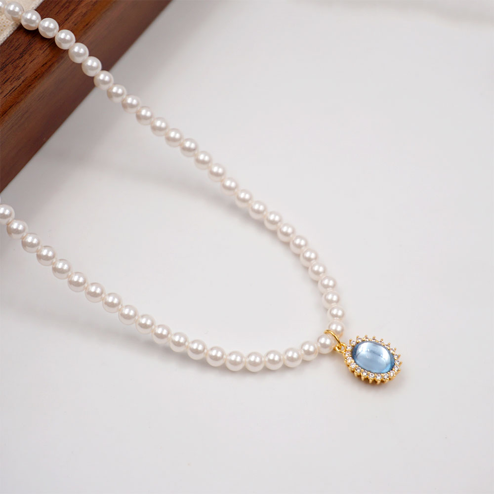 Basic Modern Style Classic Style Oval Imitation Pearl Copper Inlay Artificial Rhinestones Glass Gold Plated Women's Pendant Necklace display picture 6