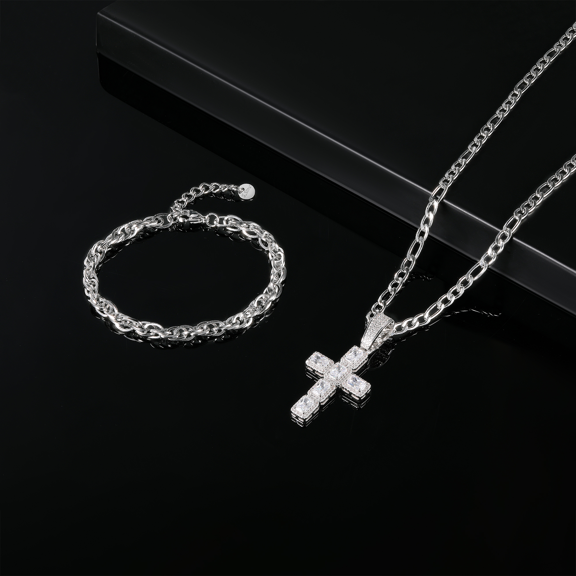 304 Stainless Steel Elegant Modern Style Classic Style Plating Inlay Cross Zircon Bracelets Necklace Jewelry Set display picture 5