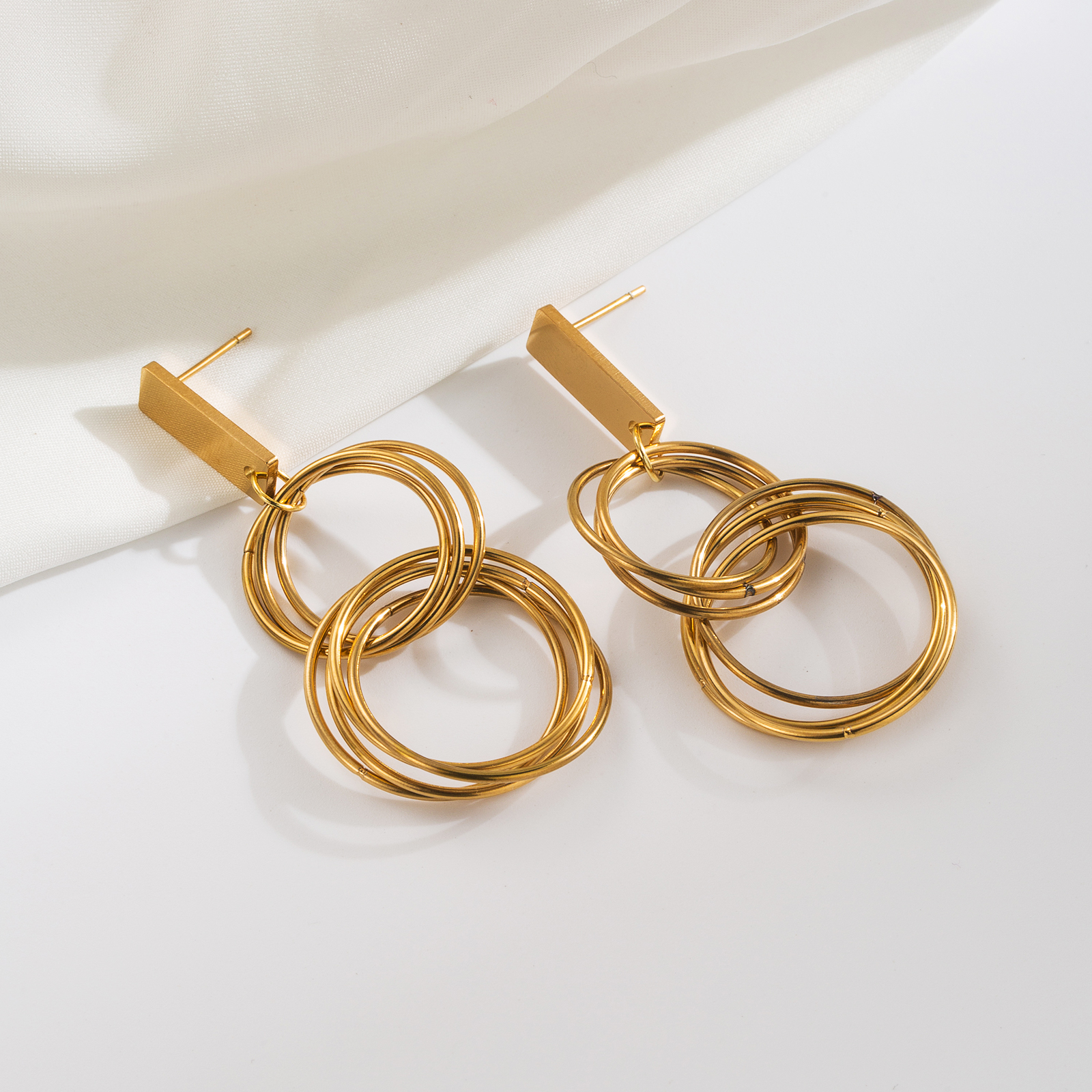 1 Pair Basic Modern Style Classic Style Irregular Round 304 Stainless Steel 18K Gold Plated Hoop Earrings Drop Earrings display picture 6