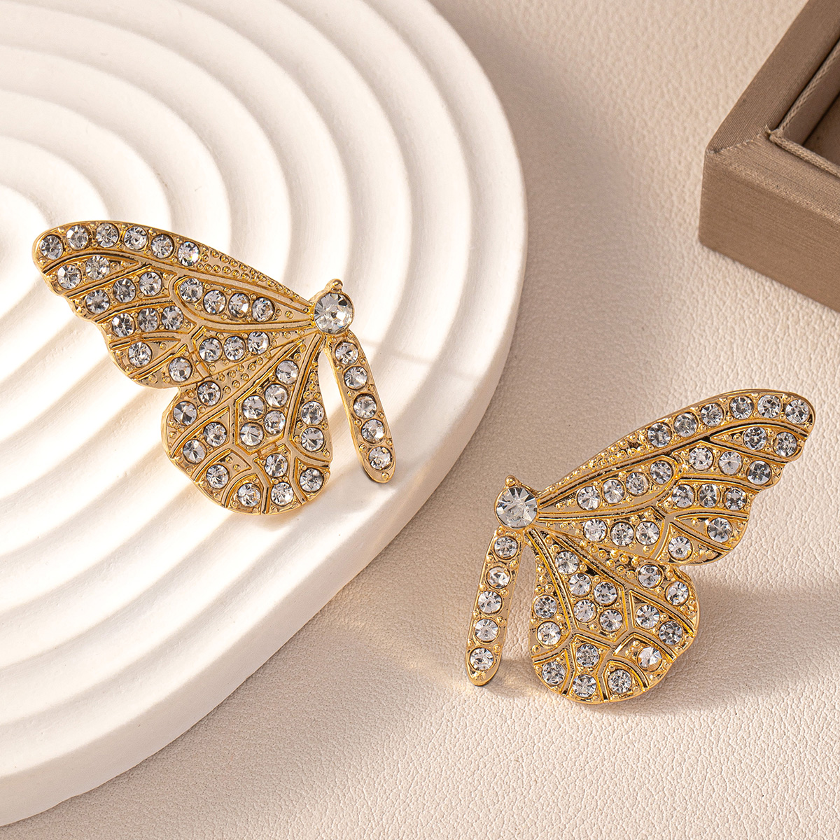 1 Pair Sweet Korean Style Butterfly Inlay Zinc Alloy Rhinestones Ear Studs display picture 2