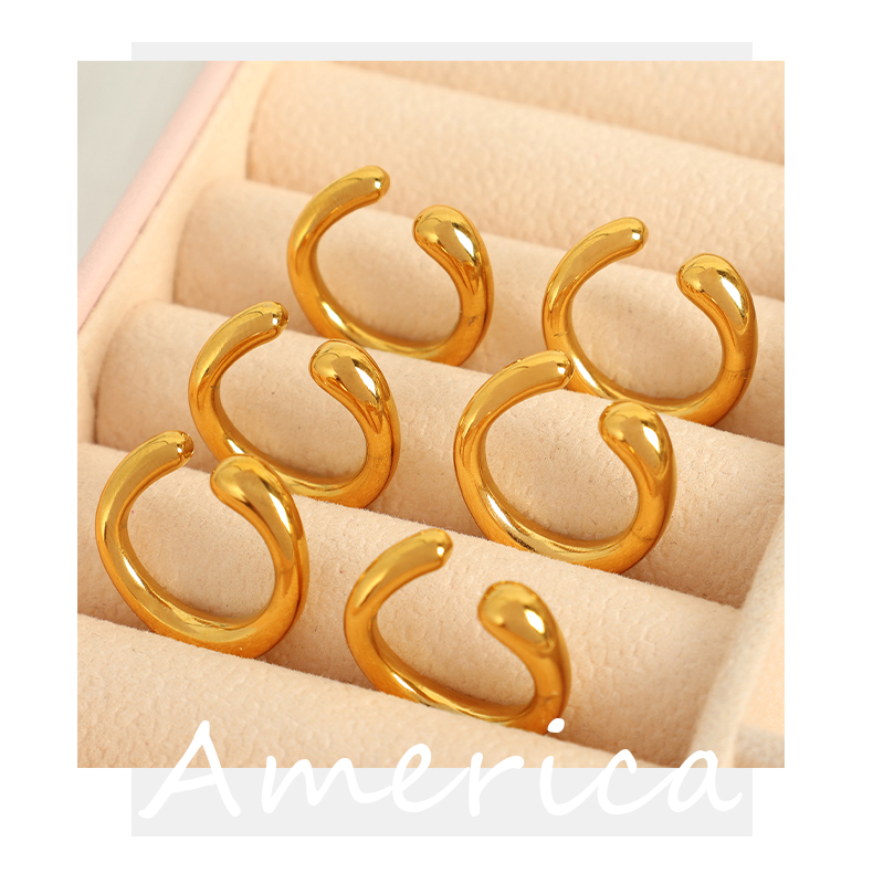 1 Pair Simple Style C Shape Polishing Plating 304 Stainless Steel 18K Gold Plated Ear Studs display picture 1