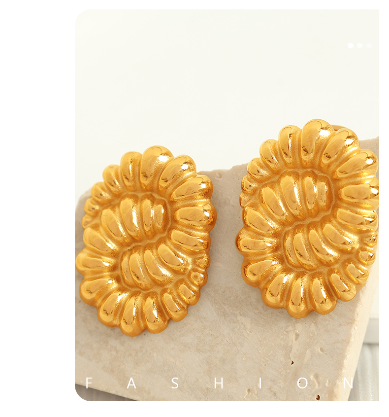 1 Pair Retro Simple Style Classic Style Twist Plating 304 Stainless Steel 18K Gold Plated Ear Studs display picture 1