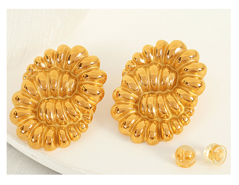 1 Pair Retro Simple Style Classic Style Twist Plating 304 Stainless Steel 18K Gold Plated Ear Studs display picture 6