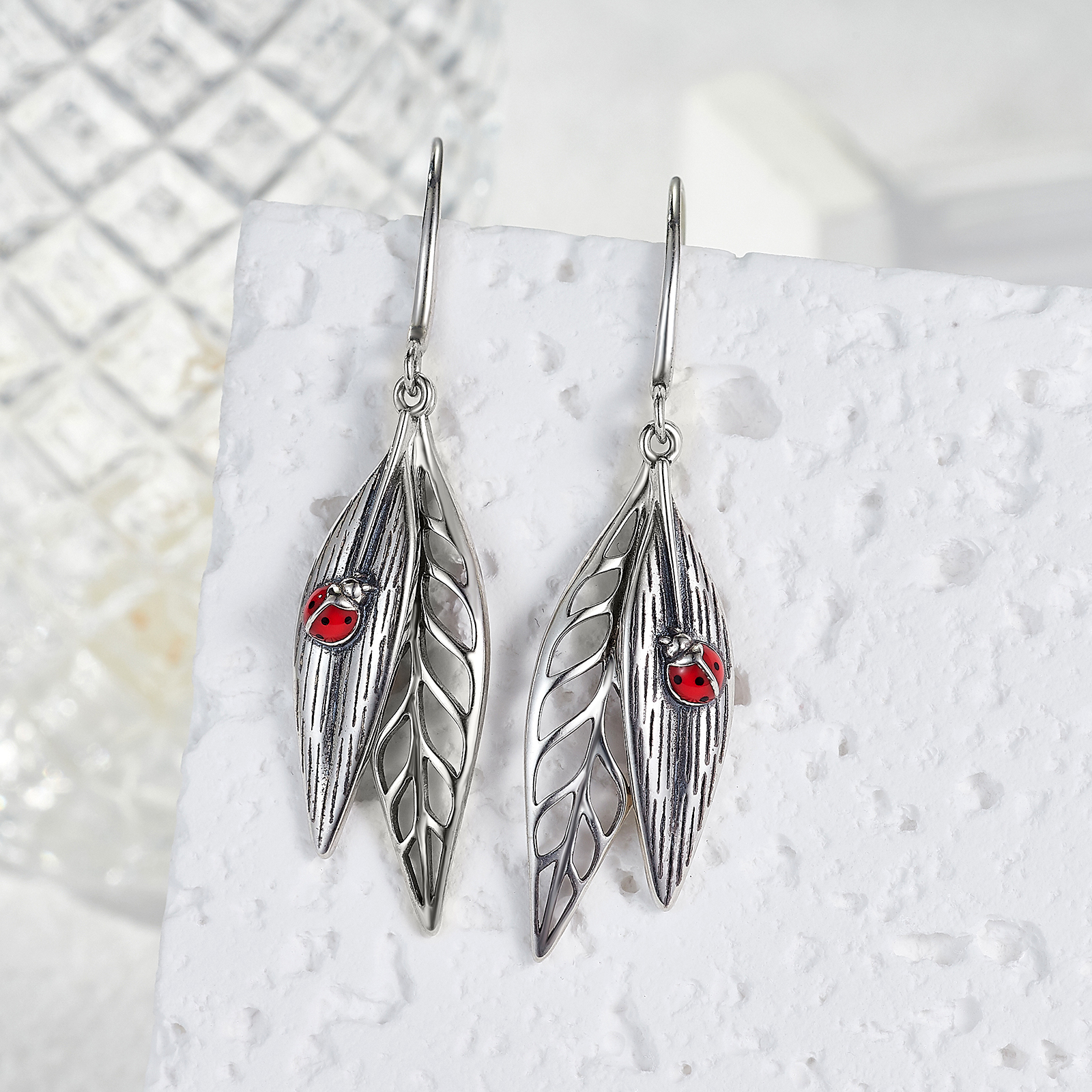 1 Paire Style IG À La Française Style Moderne Feuille Coléoptères Émail Argent Sterling Boucles D'oreilles display picture 1