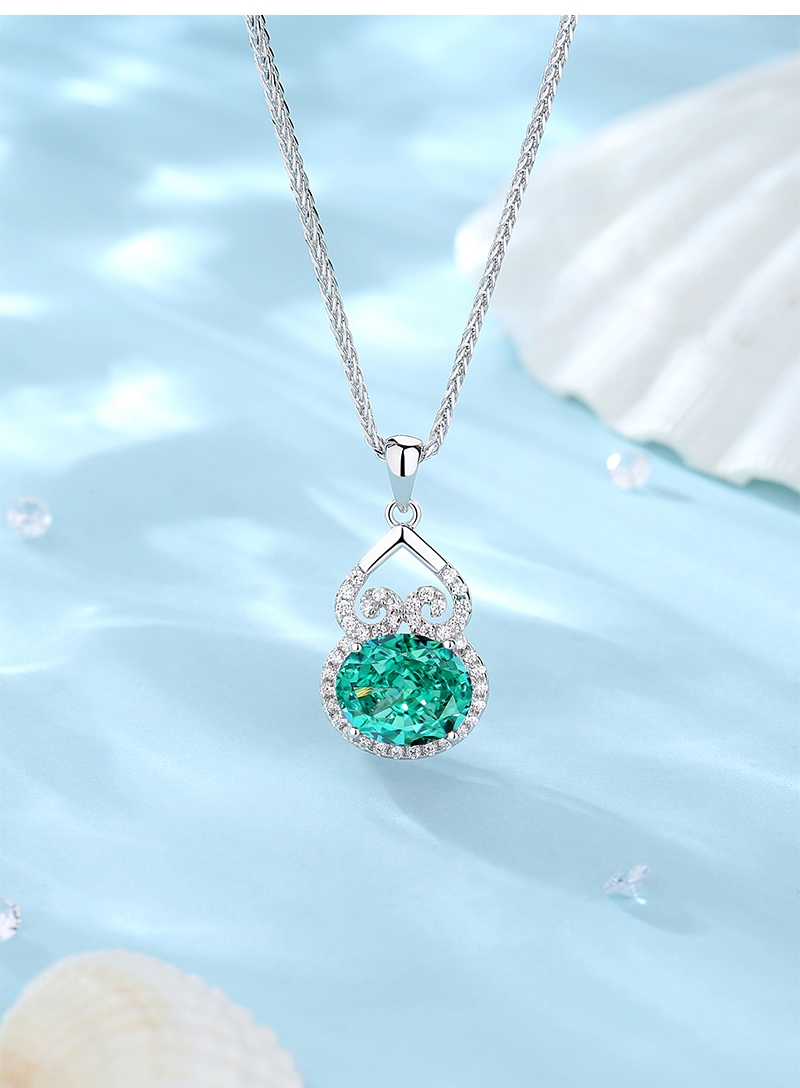 Sterling Silver Elegant Shiny Hollow Out Inlay Gourd Zircon Pendant Necklace display picture 2
