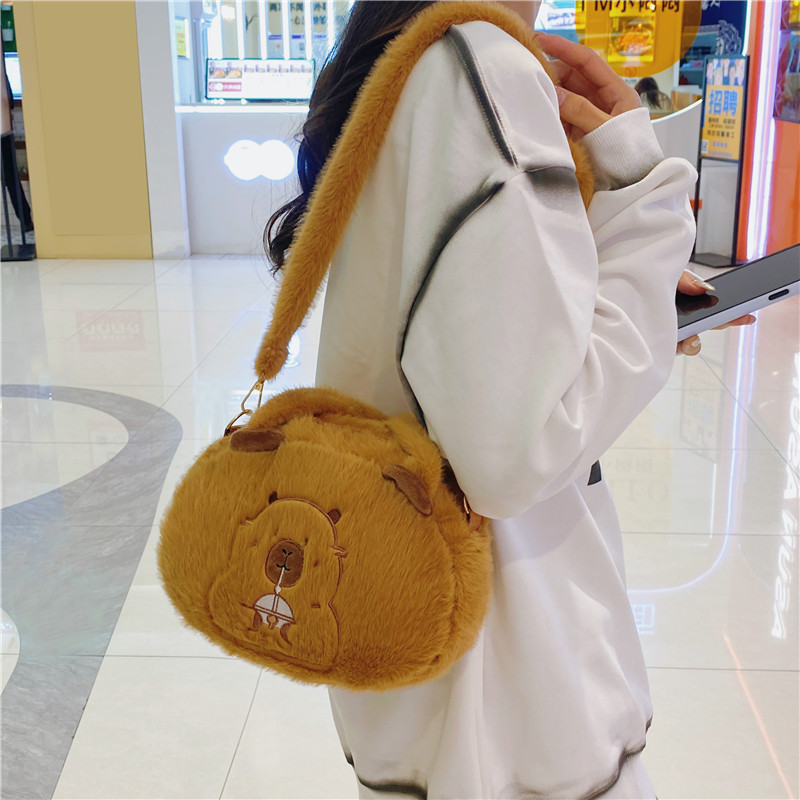Women's Medium Plush Animal Cartoon Cute Zipper Crossbody Bag display picture 14