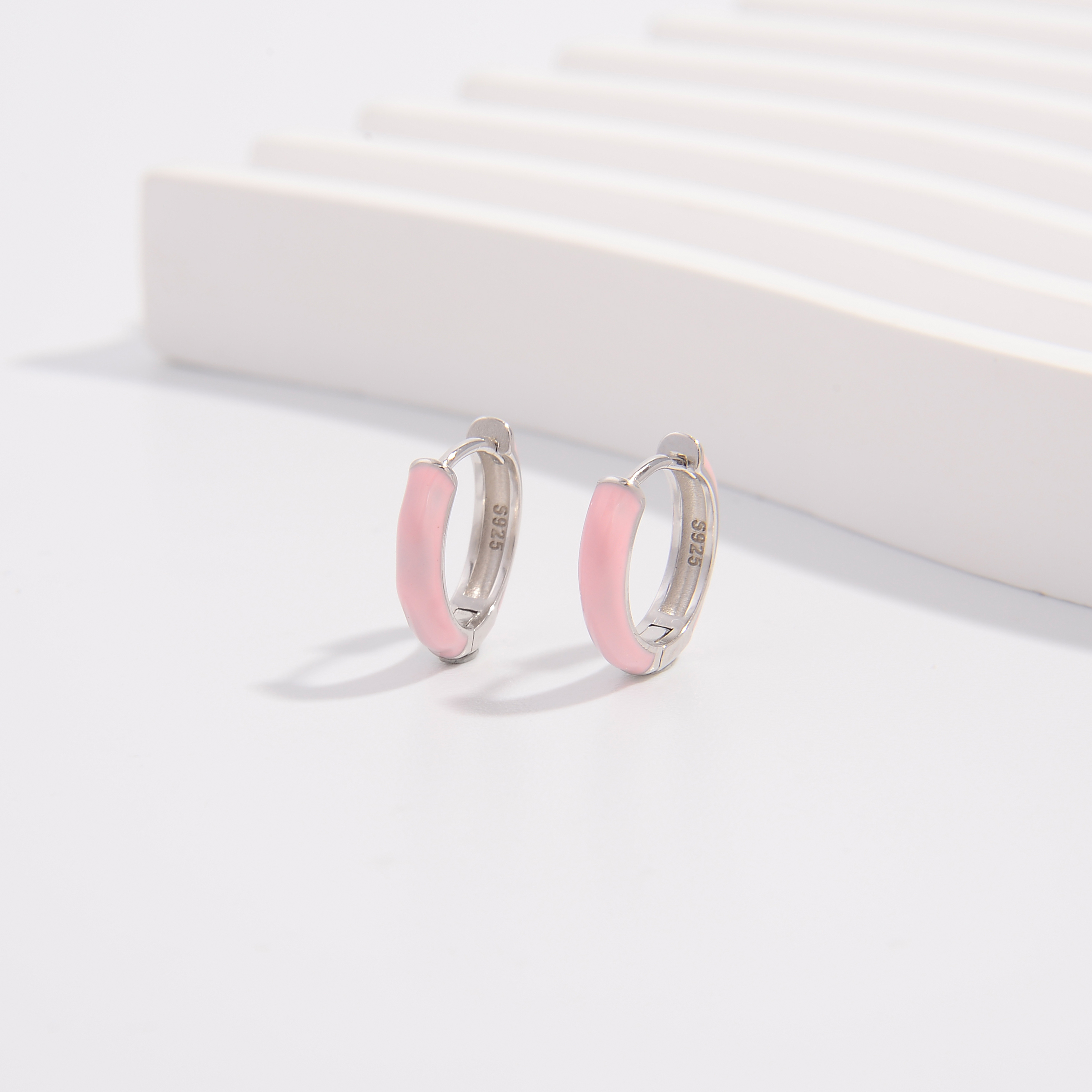1 Pair Cute Lady Sweet Round Plating Sterling Silver White Gold Plated Hoop Earrings display picture 4