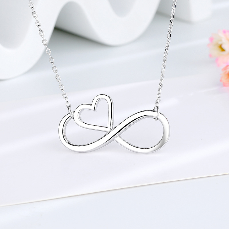 Wholesale Jewelry Simple Style Solid Color Solid Color Alloy Heart Pendant Necklace display picture 4
