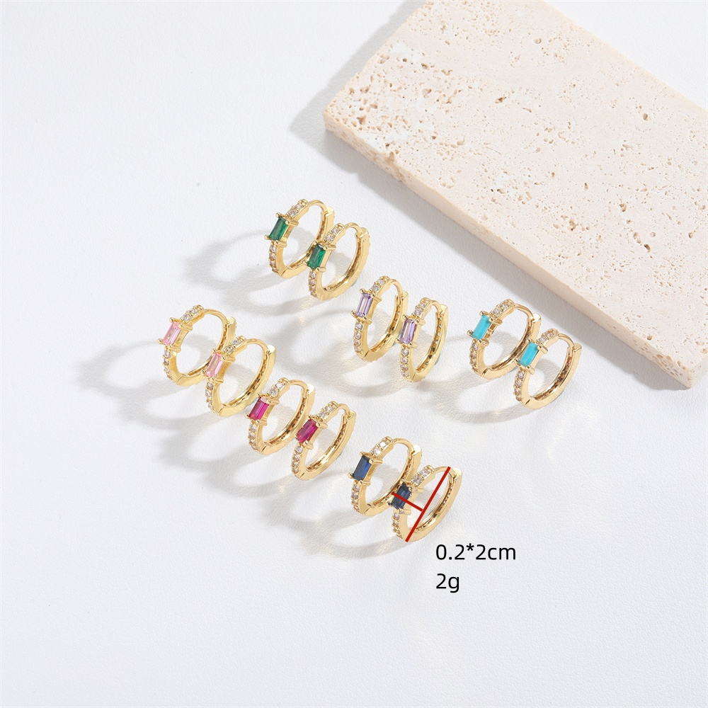 1 Pair Vintage Style Simple Style Commute Round Inlay Copper Zircon Hoop Earrings display picture 6