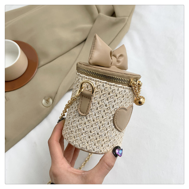 Women's Small Straw Heart Shape Solid Color Cute Basic Bowknot Cylindrical Zipper Crossbody Bag display picture 8