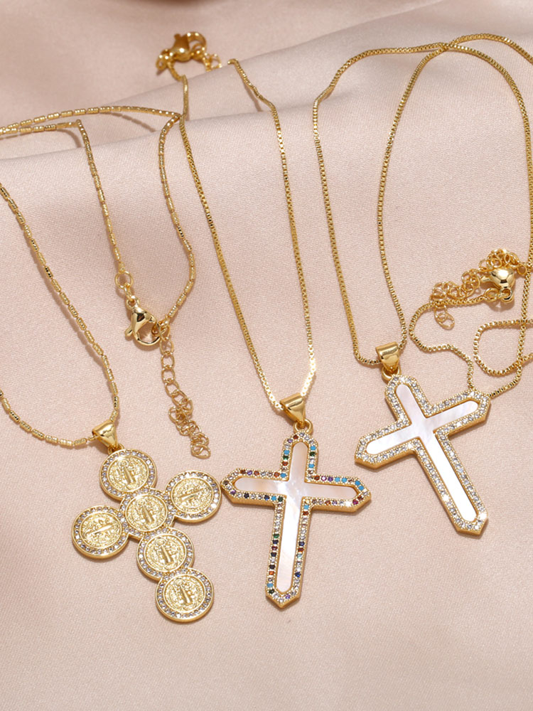Copper 18K Gold Plated Basic Classic Style Commute Plating Inlay Cross Round Zircon Pendant Necklace display picture 2
