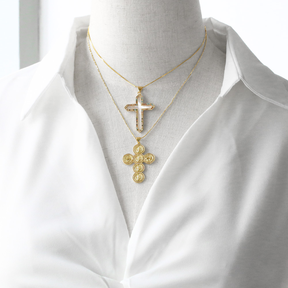 Copper 18K Gold Plated Basic Classic Style Commute Plating Inlay Cross Round Zircon Pendant Necklace display picture 3