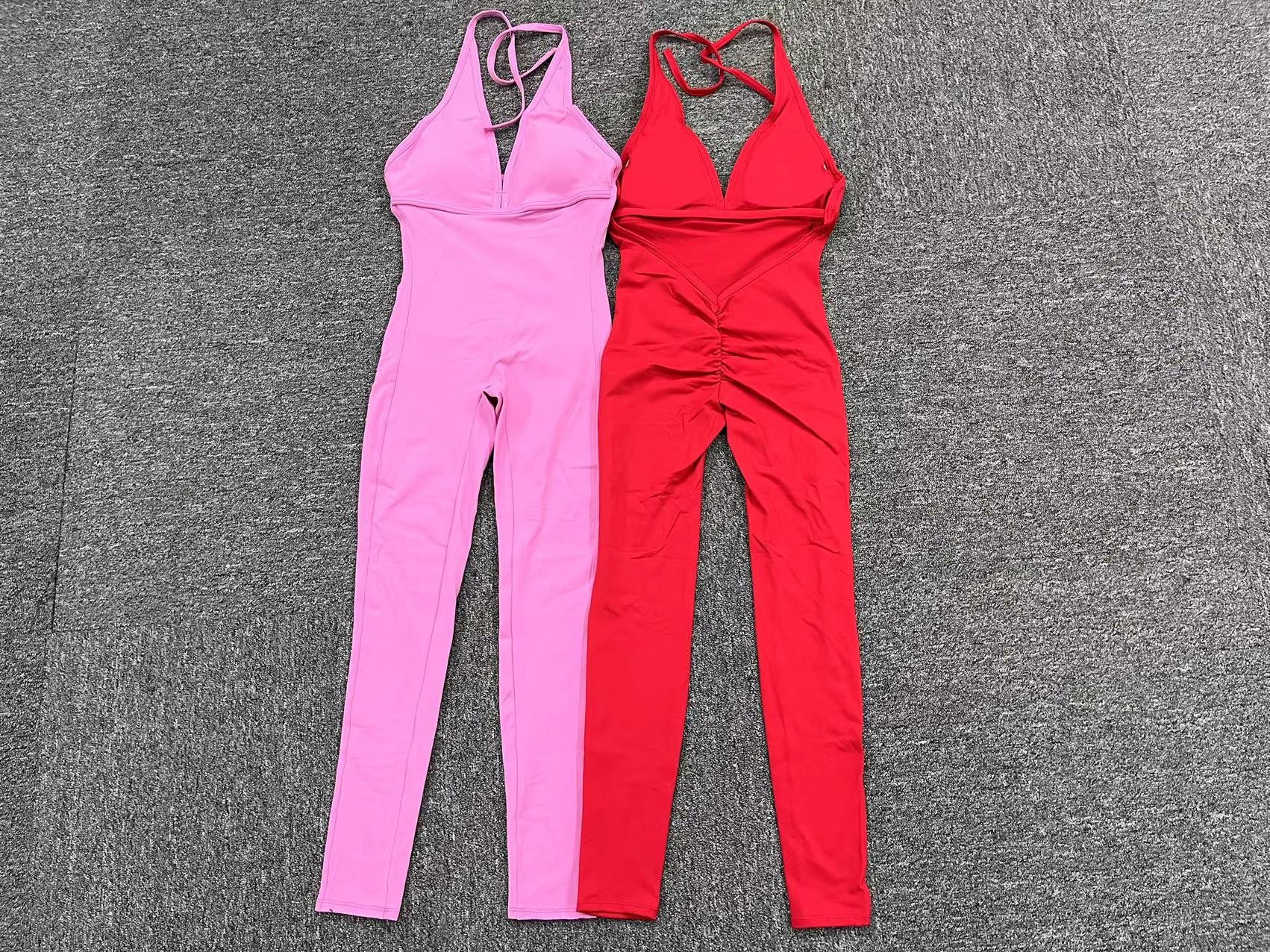 Sports Solid Color Cotton Blend Plunging Neck Backless Active Bottoms Jumpsuits display picture 9